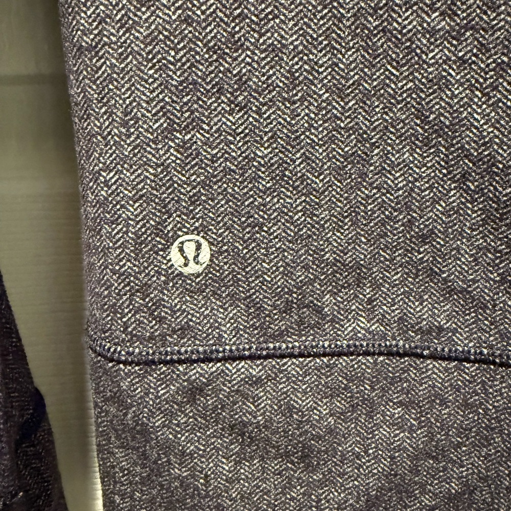 Lululemon Daily Yoga Jacket Herring Bone Size 2 - Picture 4 of 6